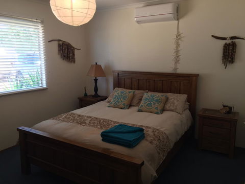 Aqua Shack Jurien Bay - Tourism Townsville 5