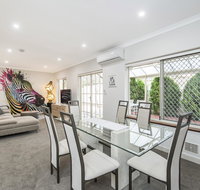 Luxury Federation Style Home - Sleeps 10