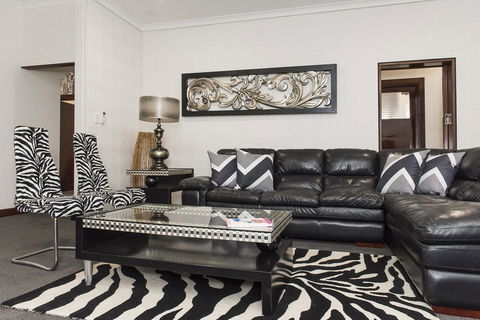Big House Heated Pool 11 Beds Como / South Perth / Applecross - Tourism Townsville 7