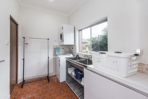 Big House Heated Pool 11 Beds Como / South Perth / Applecross - Tourism Townsville 30