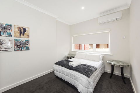 Big House Heated Pool 11 Beds Como / South Perth / Applecross - Tourism Townsville 19