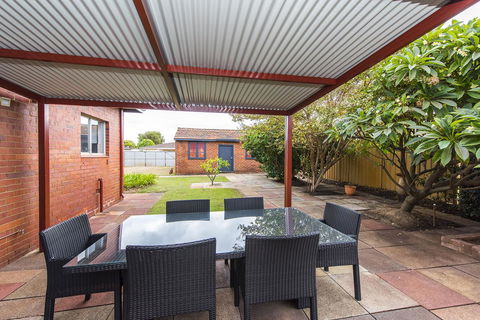 Big House Heated Pool 11 Beds Como / South Perth / Applecross - Tourism Townsville 28