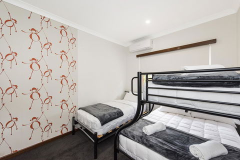 Big House Heated Pool 11 Beds Como / South Perth / Applecross - Tourism Townsville 24
