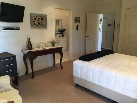Armadale Cottage Bed & Breakfast - Tourism Townsville 27