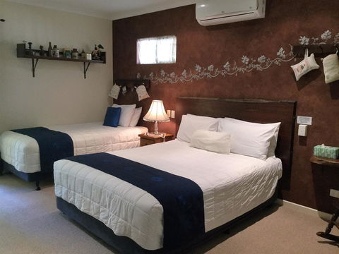 Armadale Cottage Bed & Breakfast - Tourism Townsville 31