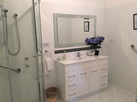 Armadale Cottage Bed & Breakfast - Tourism Townsville 25