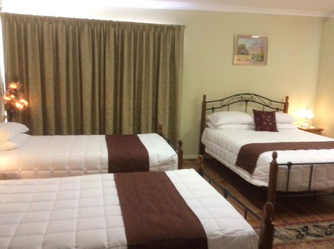 Armadale Cottage Bed & Breakfast - Tourism Townsville 9