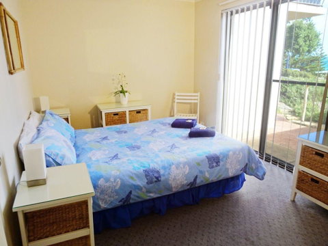 Scarborough & Absolutely Beachfront - Tourism Townsville 7