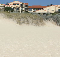 Scarborough  Absolutely Beachfront - Tourism Townsville