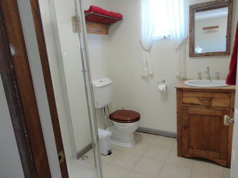 Di's Cabin In Dwellingup - Tourism Townsville 20