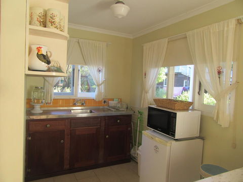 Di's Cabin In Dwellingup - Tourism Townsville 18