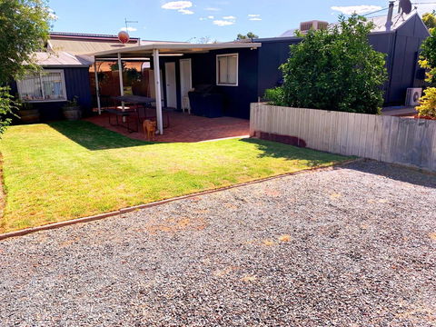 The Cottage That Could - Tourism Townsville 2
