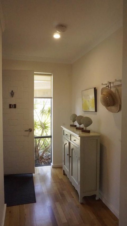 Relax, Bright & Airy Garden Villa - Tourism Townsville 36