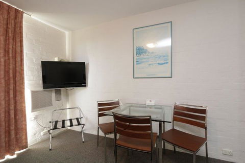 Atrium Hotel Mandurah - Tourism Townsville 2