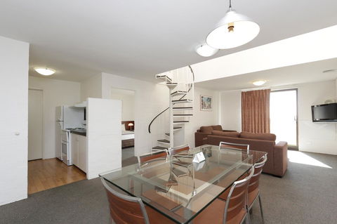 Atrium Hotel Mandurah - Tourism Townsville 17