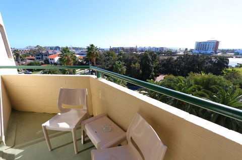 Atrium Hotel Mandurah - Tourism Townsville 19