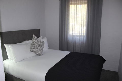 Atrium Hotel Mandurah - Tourism Townsville 3
