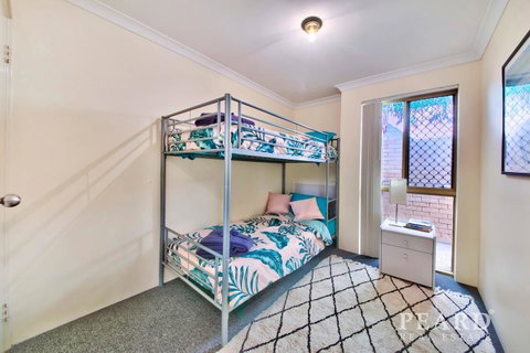 Scarborough Beach, Perth - Sun & Surf Villa - Tourism Townsville 19