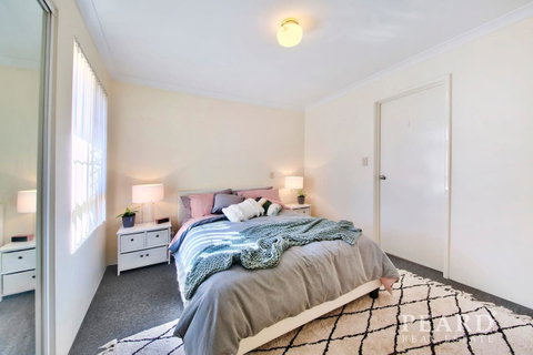 Scarborough Beach, Perth - Sun & Surf Villa - Tourism Townsville 1