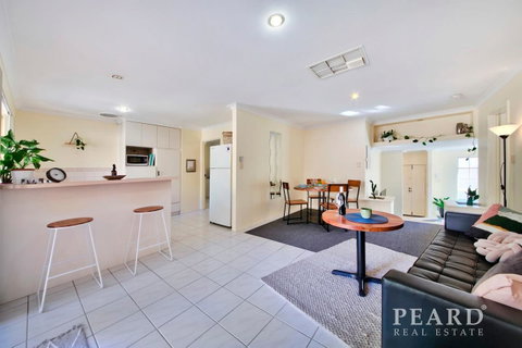Scarborough Beach, Perth - Sun & Surf Villa - Tourism Townsville 13