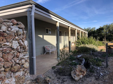 Bremer Bay B&B - Tourism Townsville 10