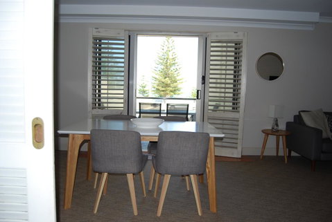 Absolute Beachfront Scarborough - Tourism Townsville 3