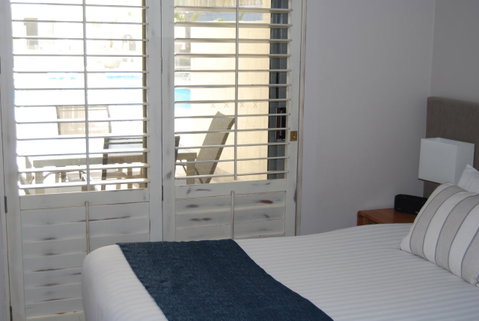 Absolute Beachfront Scarborough - Tourism Townsville 6