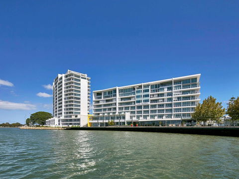 The Sebel Mandurah - Tourism Townsville 0
