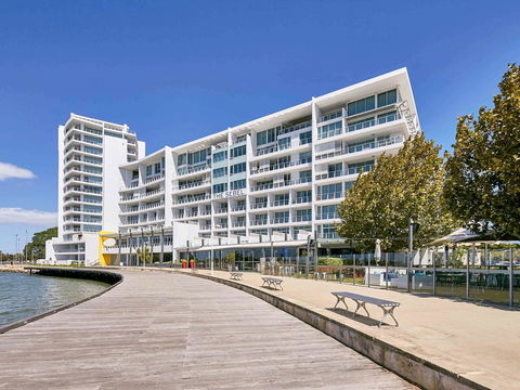 The Sebel Mandurah - Tourism Townsville 5