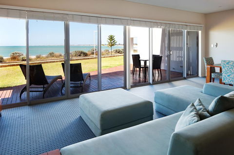 Seashells Mandurah - Tourism Townsville 6