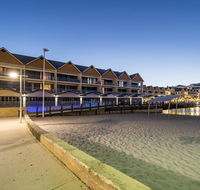 Dolphin Quay Apartments - Tourism Townsville