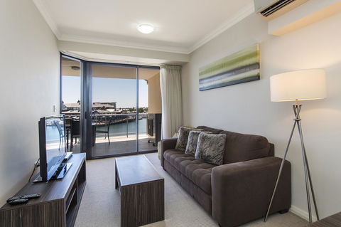 Dolphin Quay Apartments - Tourism Townsville 32