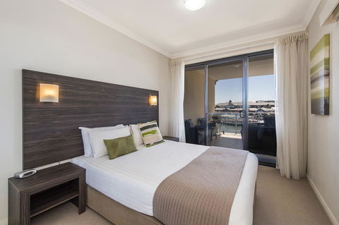 Dolphin Quay Apartments - Tourism Townsville 29
