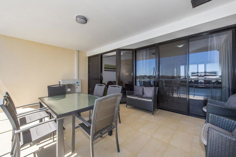 Dolphin Quay Apartments - Tourism Townsville 26