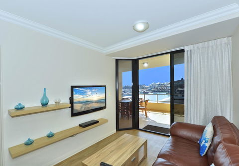 Dolphin Quay Apartments - Tourism Townsville 11