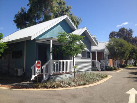 Mandurah Ocean Marina Chalets - Tourism Townsville 38