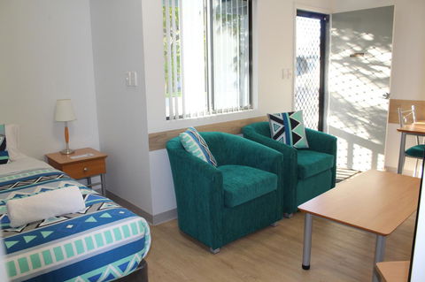 Mandurah Ocean Marina Chalets - Tourism Townsville 33