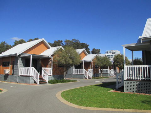 Mandurah Ocean Marina Chalets - Tourism Townsville 37