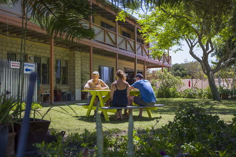 Lancelin Lodge - Tourism Townsville 13