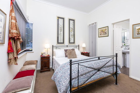 Como Executive Apartment - Tourism Townsville 6