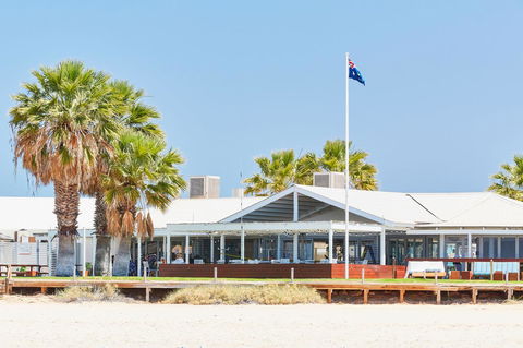 RAC Monkey Mia Dolphin Resort - Tourism Townsville 16
