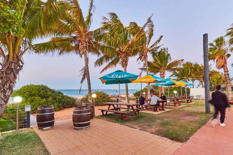 RAC Monkey Mia Dolphin Resort - Tourism Townsville 8