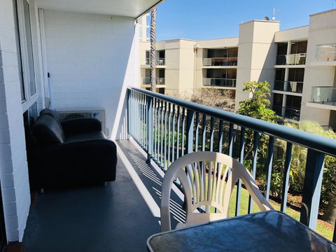 West Beach Lagoon 213 - Corner Unit! - Tourism Townsville 6