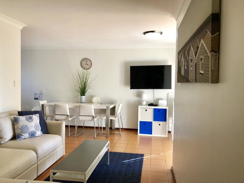 Scarborough Beach Front Resort - Shell Four - Tourism Townsville 10