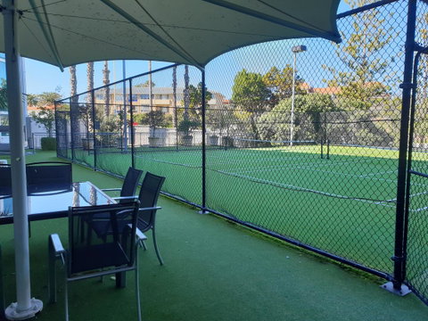 Scarborough - Oceanview 2 Bed, 2 Bathroom Apartment - Tourism Townsville 6