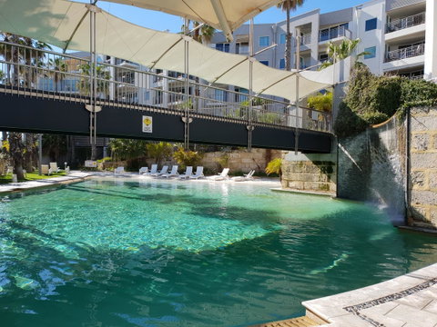 Scarborough - Oceanview 2 Bed, 2 Bathroom Apartment - Tourism Townsville 9