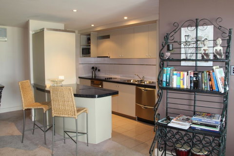 Scarborough - Oceanview 2 Bed, 2 Bathroom Apartment - Tourism Townsville 11