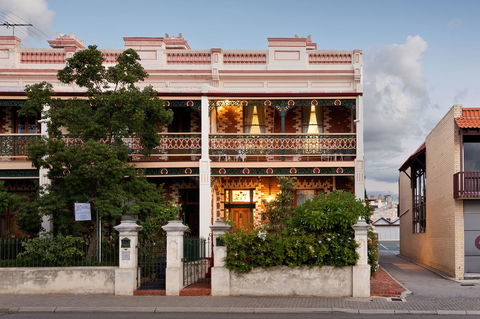 Annie's Victorian Terrace Accommodation Fremantle - Tourism Townsville 30