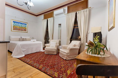 Annie's Victorian Terrace Accommodation Fremantle - Tourism Townsville 16