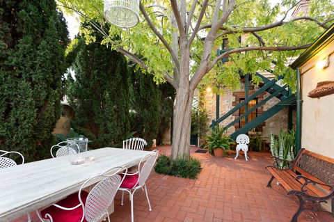 Annie's Victorian Terrace Accommodation Fremantle - Tourism Townsville 0